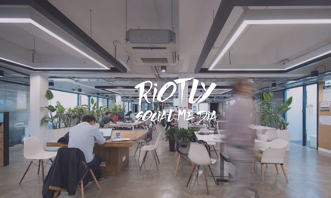 Riotly social open space office